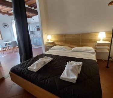 San Niccolo Apartment | Old Bridge, Firenze by Short Holidays