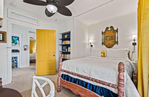 Carrabelle House | Old Carrabelle Hotel Regatta Room