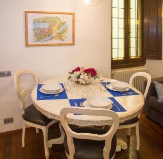 Santa Croce Apartment | Old Convent in Via De Neri