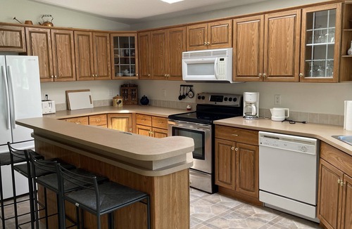 Kootenay Boundary House | Old Cowboy Ranch Guesthouse - CALL FOR AVAILABILITY
