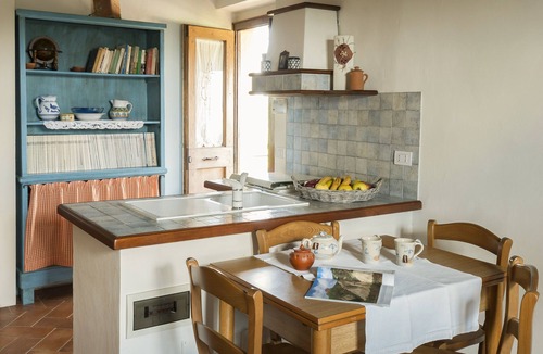 Monte San Savino House | Old farmhouse surrounded by olive groves and near the village, max 5 adults, with pool