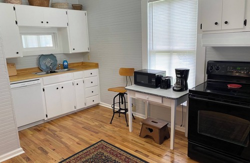 Latta House | Old Home in the Hub of Latta