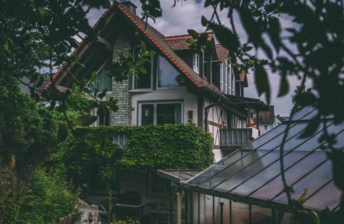 Wernborn House | Old house to feel good