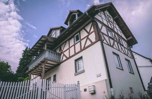 Wernborn House | Old house to feel good