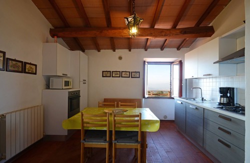 Citta della Pieve Cabin | Old Hunting Lodge With Exceptional Views of Lakes and Villages of Val di Chiana