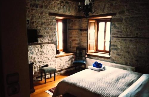 Karpenisi Hotel | Old Inn