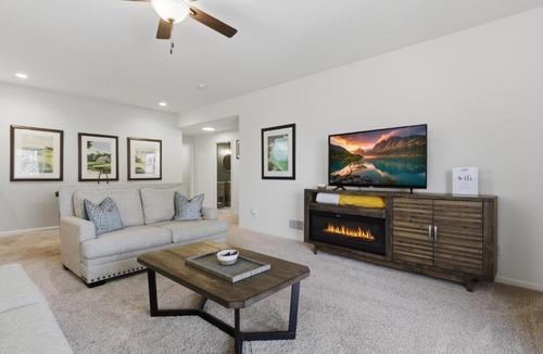 Camdenton House | Old Kinderhook 2 Decks, Firepit, Kid & Pet Friendly Golf Retreat