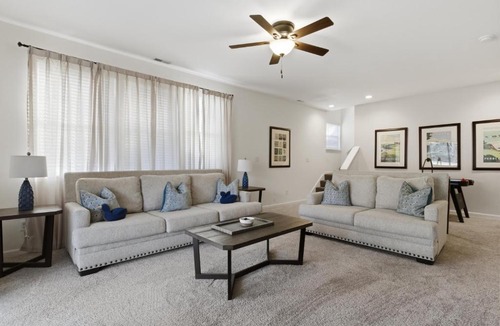 Camdenton House | Old Kinderhook 2 Decks, Firepit, Kid & Pet Friendly Golf Retreat
