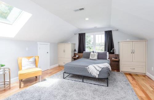 Swannanoa House | Old Lytle Cove Rd - Upper Unit