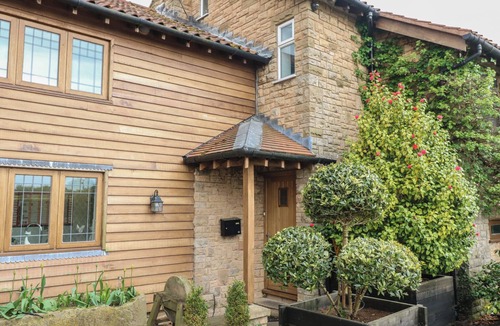 Cuckney House | OLD MILL HOUSE, family friendly, with a garden in Cuckney