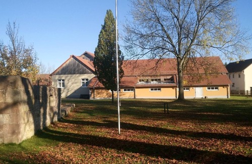 Roßdorf Apartment | Old pharmacy holiday flat