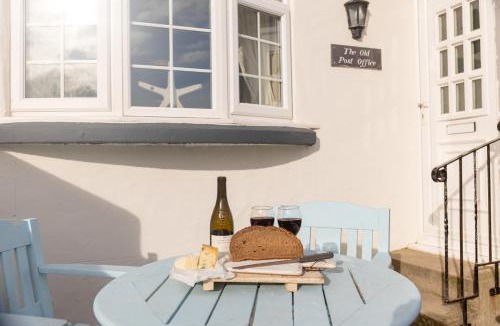 Amlwch House | Old Post Office