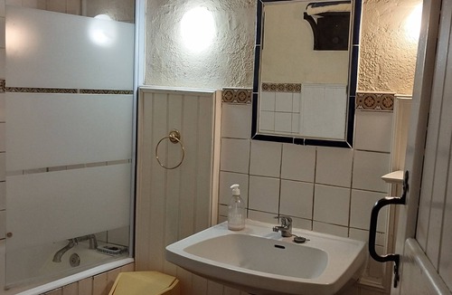 Sainte-Engrace House | Old Pyrenean farmhouse in beautiful Sainte-Engrâce. Max 6 adults + one child