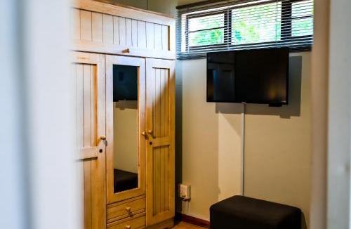 Langenhoven Park Apartment | Old Roastery Cottage