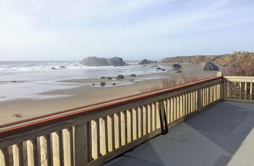 Bandon Cabin | Old Rustic Beach Cabin