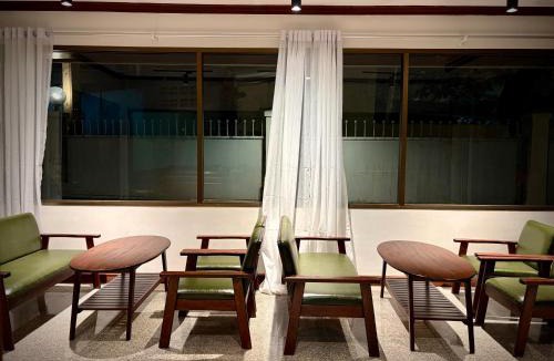 Wang Burapha Phirom Hostel | OLD SOUL Hostel
