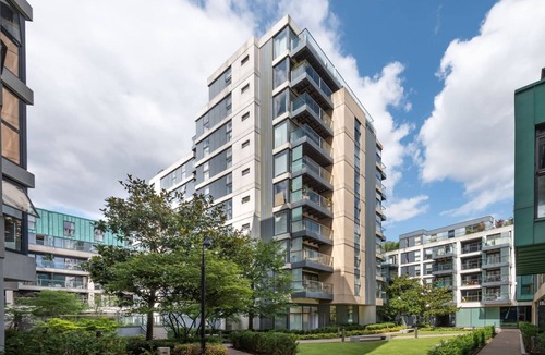 Bunhill Apartment | Old Street - Sleek Apartment