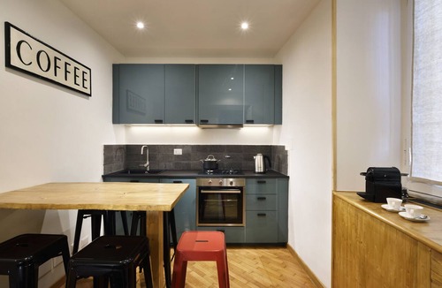 Rione IV Campo Marzio Apartment | Old town apartment