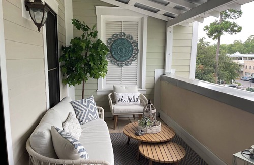 Old Town Bluffton House | Old Town Bluffton! Steps from shopping, restaurants, music, art and more.