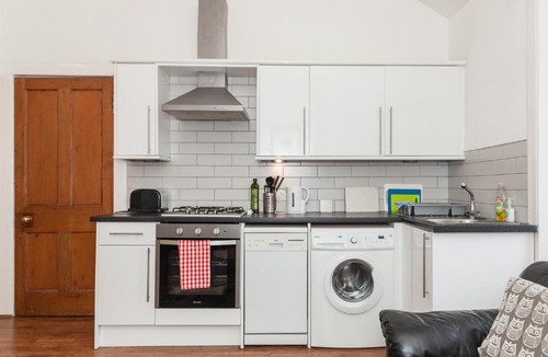 Old Town Apartment | Old Town Edinburgh Apt, walk to Castle, Royal Mile & Museums
