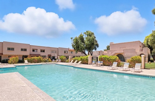 Security Acres House | Old Town, Pool, Private Patio, Golf, Traveling Professionals