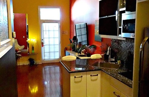 Uptown - Upper Duval Condo | OLD TOWN, STEPS TO DUVAL! 'LA DOLCE VITA' SLEEPS 2-4, 3 BLOCKS TO SOUTHERNMOST