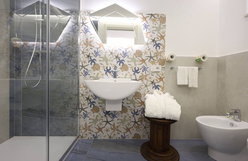 Riaci Hotel | OldWell Hotel
