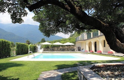 Mergozzo Apartment | Oleandro 2 apartment in Residence Villa Cerutti