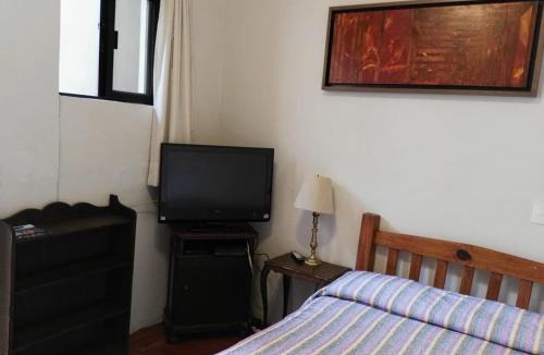 Downtown Guadalajara Hostel | Olga Querida B&B Hostal