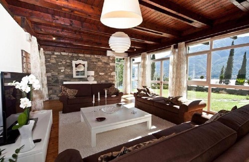 Olgiasca Villa | Olgiasca Villa Sleeps 12 Pool WiFi