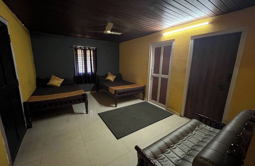 Valparai Hotel | Olive Garden