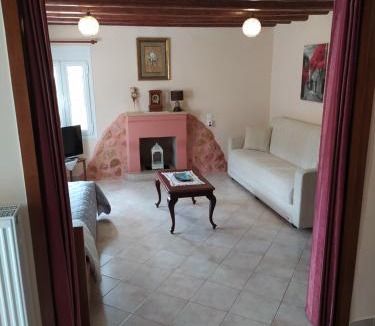 Kastraki Apartment | Olive Grove