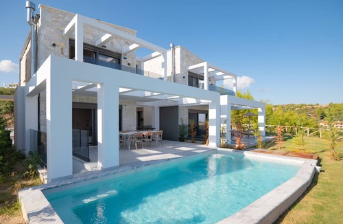 Pallini Villa | Olive Grove Panorama Suite Pende