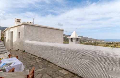 Andros Town Apartment | Olive Guesthouse near farm