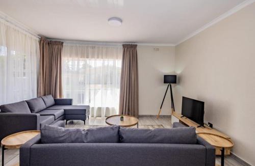 Trawal Villa | Olive House