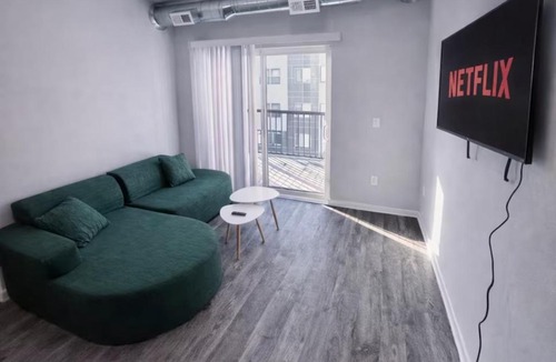 Downtown Des Moines Apartment | Olive Oasis