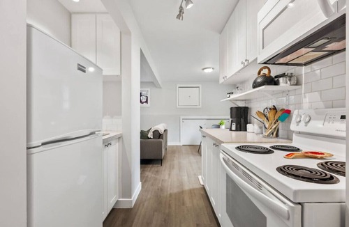 Invermere Apartment | Olive & Onyx | Fire Pit | Pet-Friendly | Central