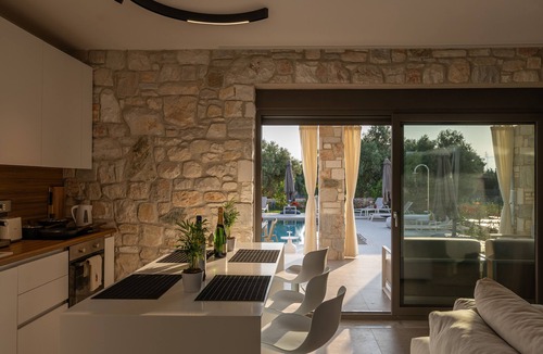 Kassandra Villa | Olive Residence