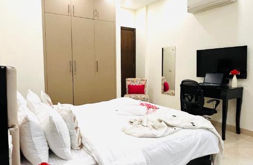 DLF City Apartment | Olive Service Apartments - DLF Cyber City