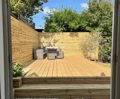 Brighton House | Olive Tree Brighton-Bright & Spacious 4 bedroom home with Garden & Free parking