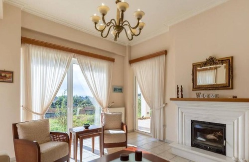 Akovitika Villa | Olive Tree Villa-Kalamata Serene Retreat
