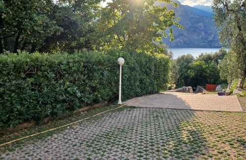 Cassone Apartment | Olive trees and relaxation