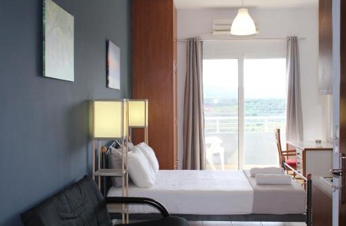 Korfalonas Apartment | Olive View