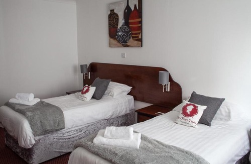 Guyhirn Hotel | Oliver Twist Country Inn
