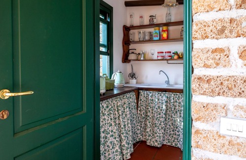 Lake Bracciano Villa | Olivetello - Three Bedroom Villa, Sleeps 7