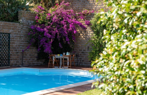 Lake Bracciano Villa | Olivetello - Three Bedroom Villa, Sleeps 7