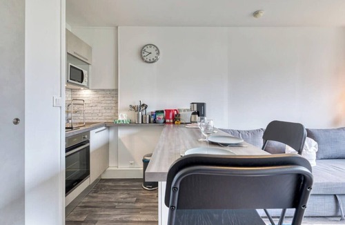 Coteaux Ouest Apartment | Olivia : *studio avec Place de Parking*