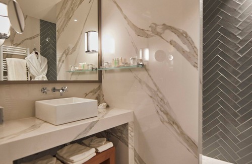 Puligny-Montrachet Hotel | Olivier leflaive