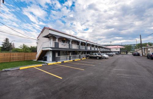 Montgomery Hotel | Olympia Lodge