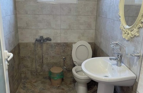 Ksamil Apartment | Olympia Studio | Peaceful Retreat for 4 Guests | 2 Balconies & 2 Bathrooms